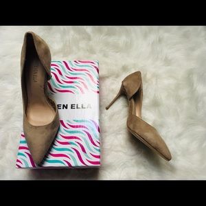 Suede Heels 👠